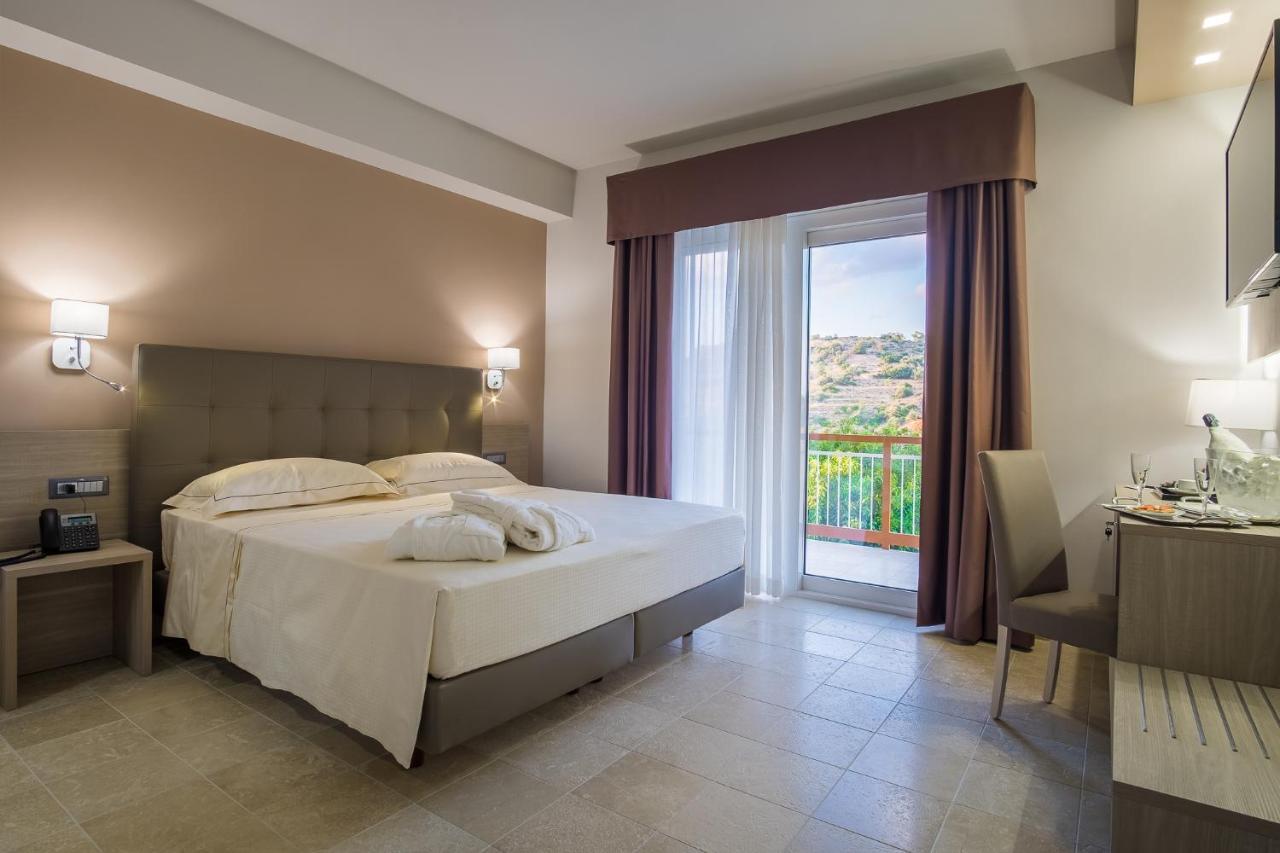 Netum Hotel Ното Екстериор снимка